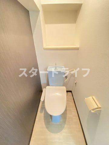 大阪市東淀川区西淡路５丁目の賃貸マンションのトイレ