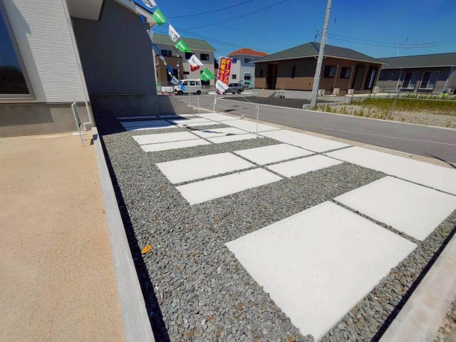 柳川市筑紫町の新築一戸建の駐車場