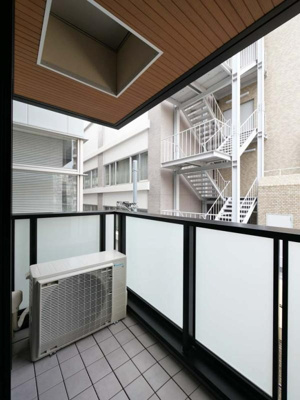 【バルコニー】 | Chataigne Foret Otemachi(シャテーヌ フォレット大手町)