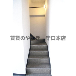 【玄関】 | ナインテンビル