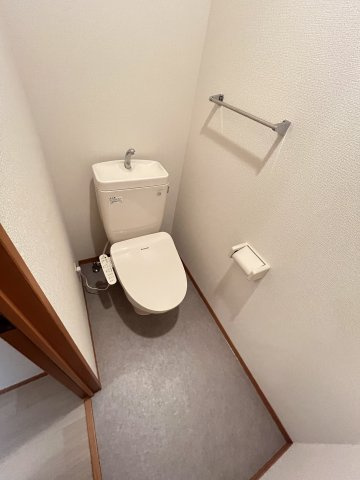 ロワール福原B棟のトイレ