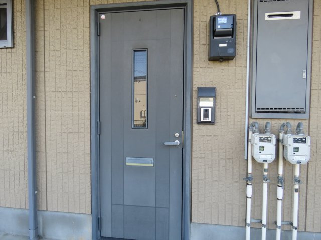 ローズガーデンⅠの玄関