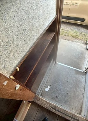 コーポ南の玄関