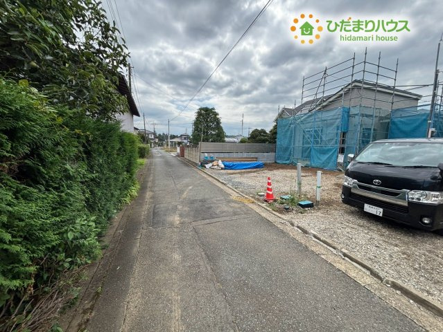 嵐山町菅谷　4期　新築一戸建て　グラファーレ　02の前面道路含む現地写真
