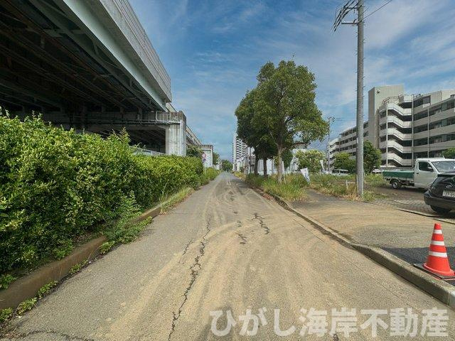 茅ヶ崎市西久保　新築戸建　全4棟の前面道路含む現地写真|6月15日撮影　建築中　現地外観