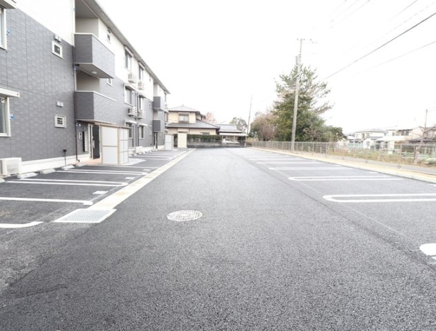 熊本市南区南高江７丁目のアパートの駐車場