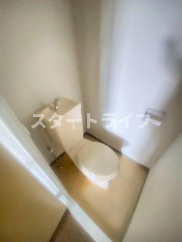 大阪市淀川区新高６丁目の賃貸マンションのトイレ