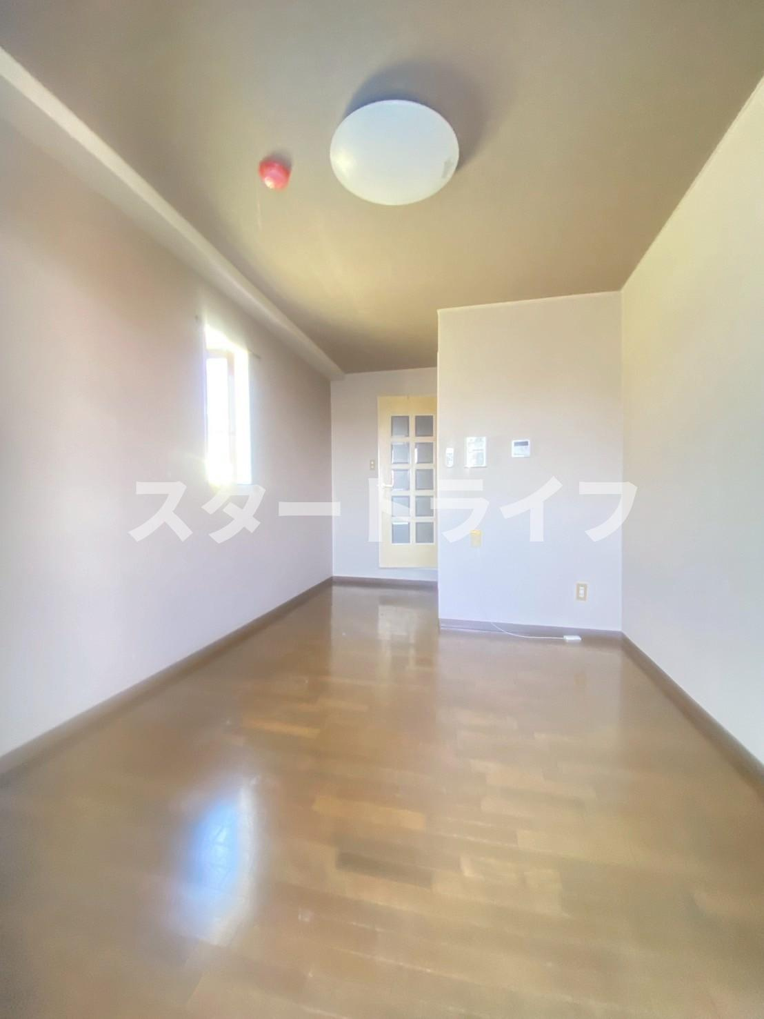 大阪市淀川区新高６丁目の賃貸マンションの寝室