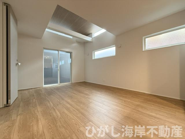 茅ヶ崎市西久保　新築戸建　全4棟の居間・リビング|16.5帖　吹抜付LDK