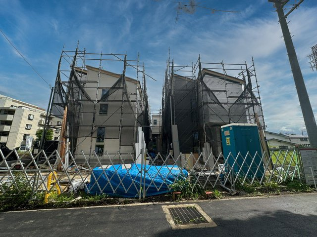 茅ヶ崎市西久保　新築戸建　全4棟の外観|6月15日撮影　建築中　現地外観