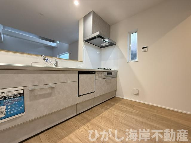 茅ヶ崎市西久保　新築戸建　全4棟の外観|5月2日撮影　建築中　現地外観