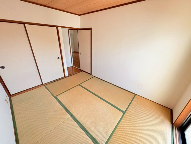 神戸市東灘区森北町４丁目の賃貸マンションの和室
