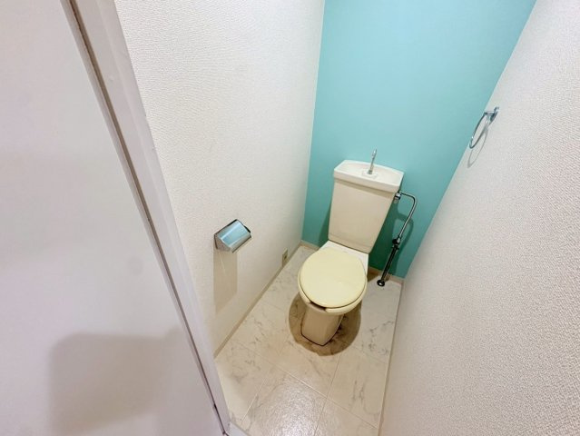 神戸市東灘区森北町４丁目の賃貸マンションのトイレ