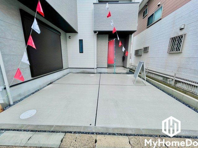 北区西味鋺3丁目　3期の駐車場|２台並列駐車可能