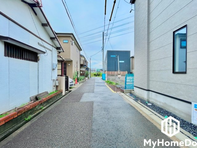 北区西味鋺3丁目　3期の前面道路含む現地写真|見通しが良く入出庫がスムーズです