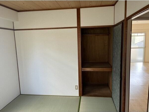 エスポア三好の収納