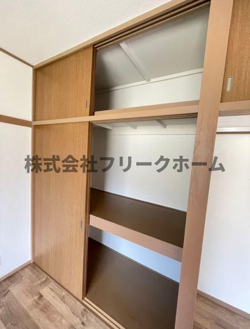 三鷹市牟礼６丁目のアパートの収納