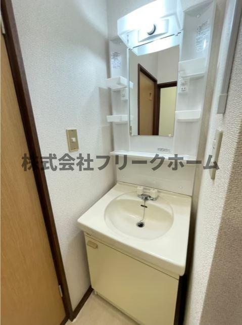 三鷹市牟礼６丁目のアパートの洗面所