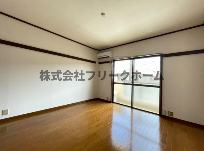 三鷹市牟礼６丁目のアパートの居間・リビング