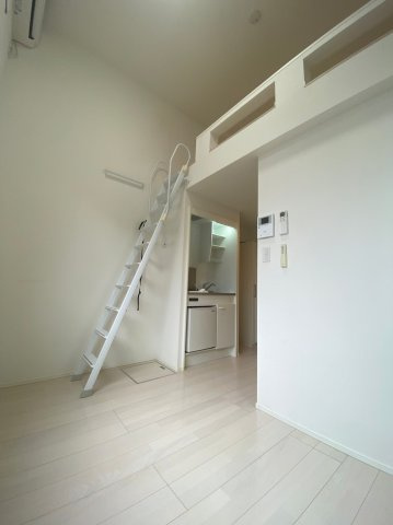 YuzHouse