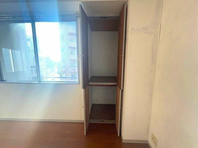 山下ビルの収納