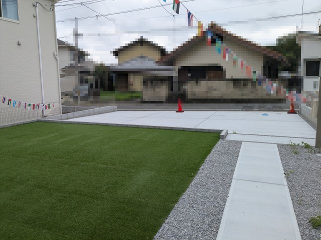 新築戸建　片岡町の駐車場