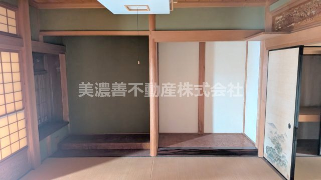 ６６５３９　岐阜市一日市場北町中古戸建ての和室