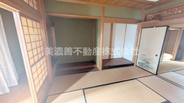 ６６５３９　岐阜市一日市場北町中古戸建ての和室