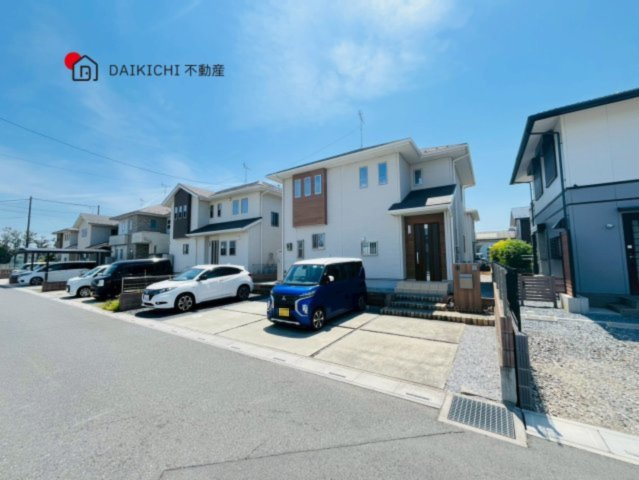 【前面道路含む現地写真】 | 行田市大字持田　中古戸建