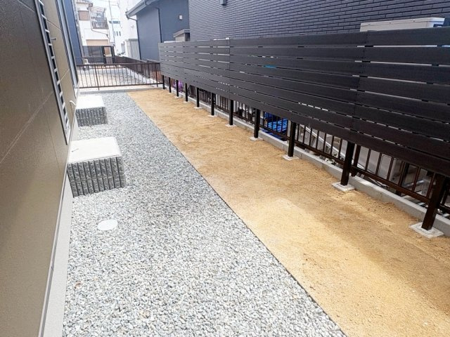 島崎町　新築一戸建ての庭
