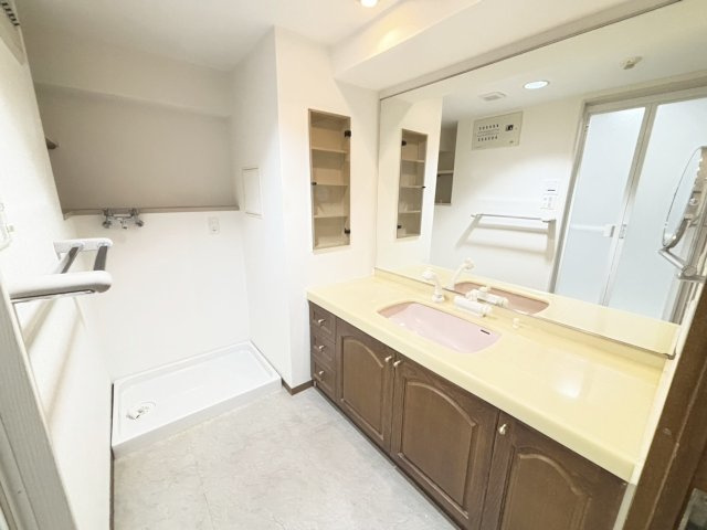 藤和シティホームズ芦屋の独立洗面台