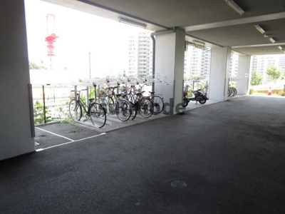 【駐車場】 | グランヴァレー彩都