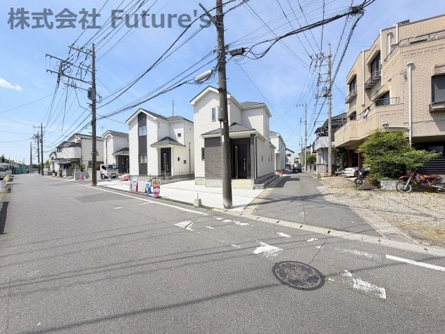 三郷市戸ケ崎5丁目　新築戸建　全10棟　C号棟の前面道路含む現地写真|前面道路含む現地写真です。