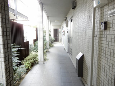 【エントランス】 | メルヴェーユ桃園