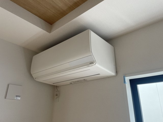 【設備】 | 【新築分譲住宅　～ LIGARE　リガーレ～　】寒河江市日田　1期1棟 | LDKにはエアコンが設置済みの為、初期費用を抑えることができます♪