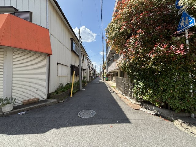 北東側道路