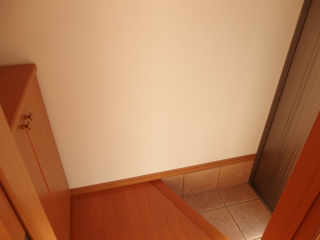 プラッサムコート堂前Ａの玄関