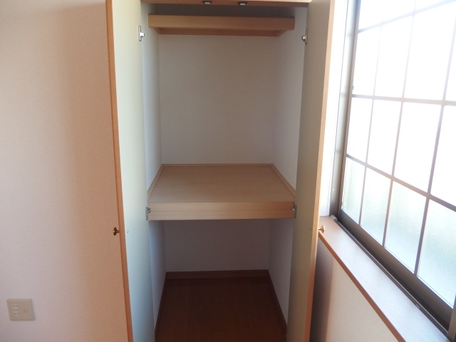 プラッサムコート堂前Ａの収納