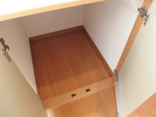 プラッサムコート堂前Ａの収納