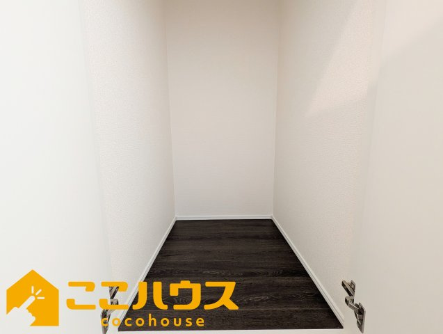 南城市玉城親慶原　新築戸建て　全2棟　2号棟の収納|廊下収納もございます