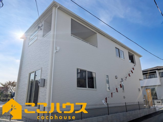 南城市玉城親慶原　新築戸建て　全2棟　2号棟の外観|シンプルながら存在感のある洗練された佇まい