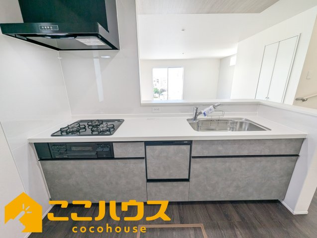 南城市玉城親慶原　新築戸建て　全2棟　2号棟のキッチン|家事のしやすいシステムキッチン
