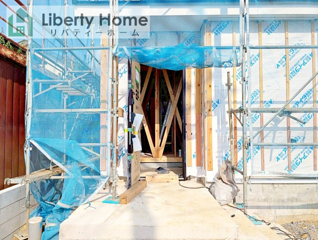 水戸市堀町25-P1　新築戸建のエントランス