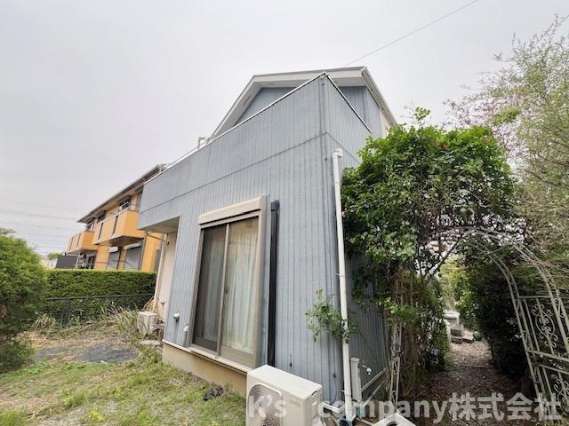 ■藤沢市遠藤　中古戸建の外観|お庭のある南側からの外観☆