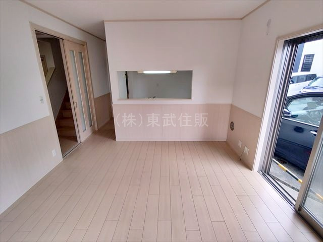 【居間・リビング】の画像