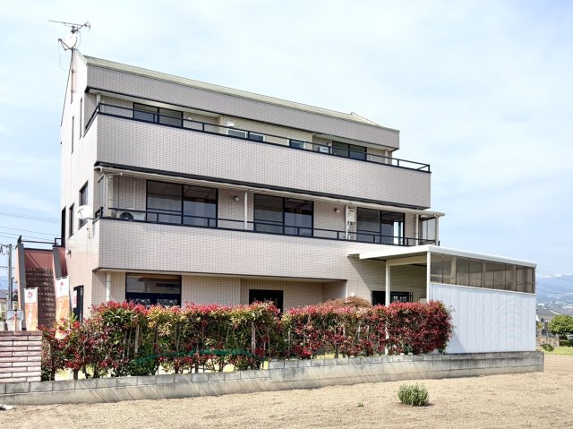 【中古戸建】渋川市半田の外観|■外観｜閑静な住宅街で始める新しい暮らし♪開放的な毎日をあなたへ(^^♪