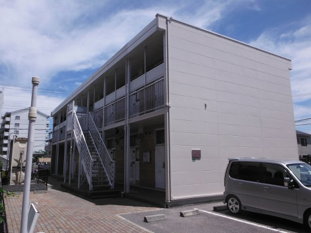 レオパレス三田ウチダの外観
