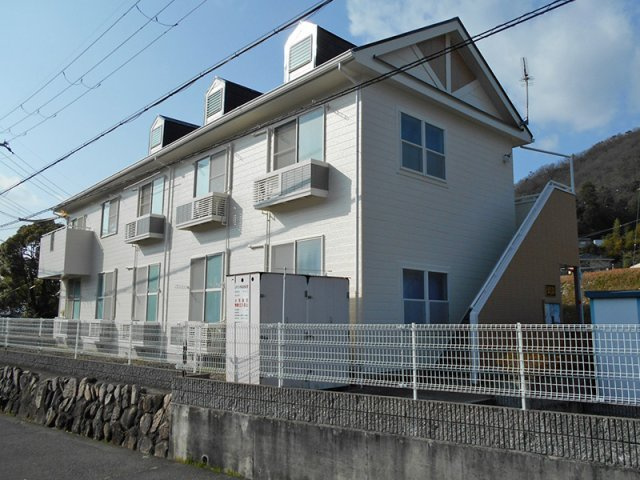 レオパレスＫＡＭＩＴＡＮＩＧＡＭＩの外観