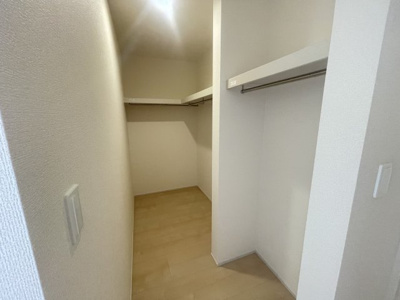 【収納】 | 南城市大里高平（全3棟）1号棟 | 1号棟　洋室7.7帖＋大容量WIC付き♪