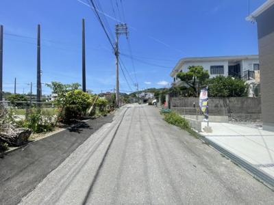 【前面道路含む現地写真】 | 南城市大里高平（全3棟）1号棟 | ※西側公道4.5m♪